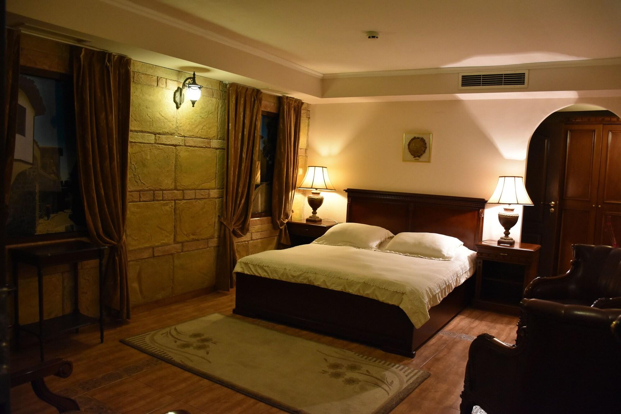 Boutique Hotel Boris Palace & Restaurant Plovdiv Esterno foto
