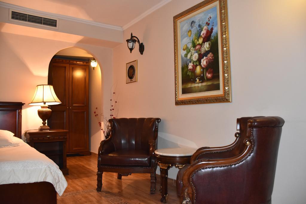 Boutique Hotel Boris Palace & Restaurant Plovdiv Esterno foto