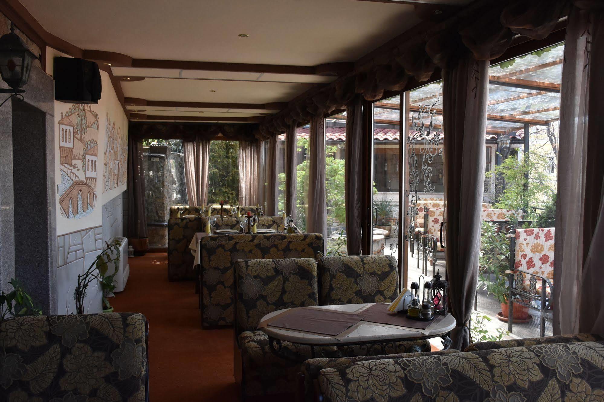 Boutique Hotel Boris Palace & Restaurant Plovdiv Esterno foto